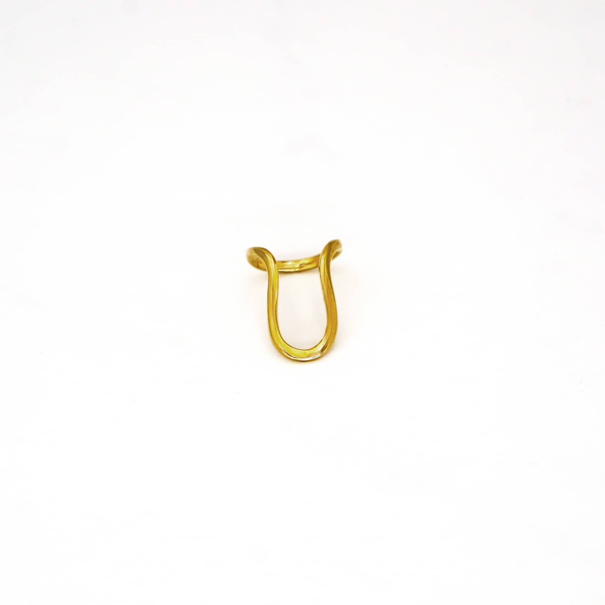 U-Shaped Wire Ring | Mila
